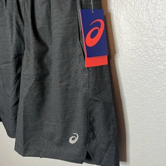 Men’s ASICS 7” 2 in 1 Shorts Black Small - Picture 4 of 5